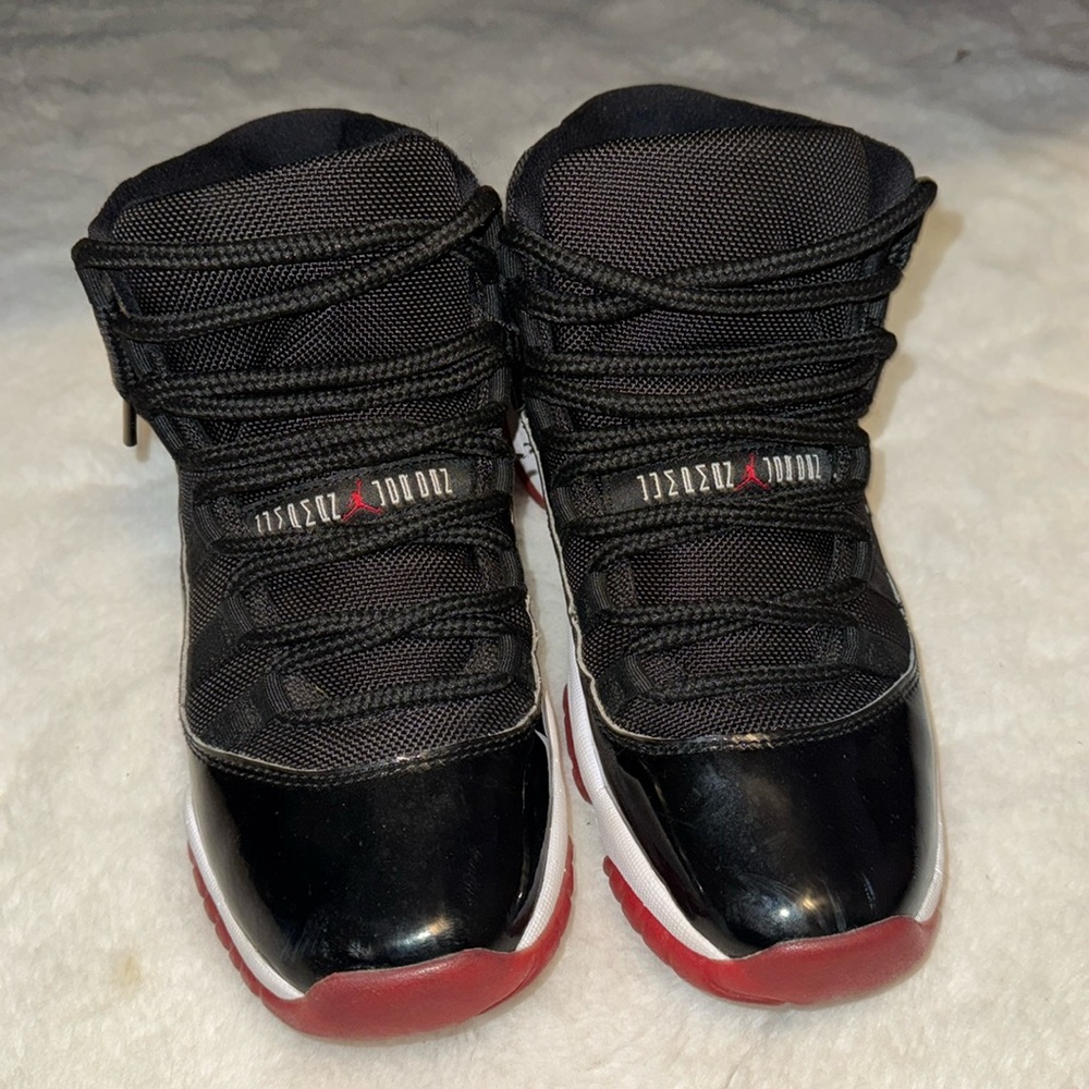 JORDAN 11 BRED!